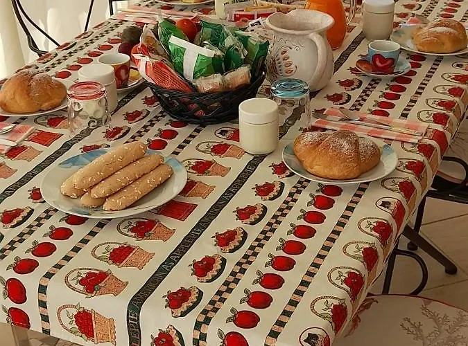 La Collina Bed & Breakfast 4*