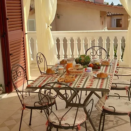 Frühstückspension La Collina Posada (Sardinia)